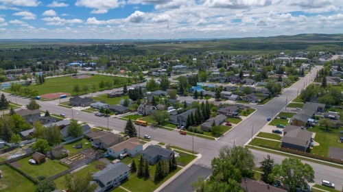 593 3 Avenue West, Cardston, AB 