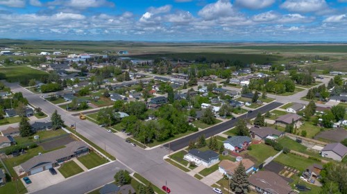 593 3 Avenue West, Cardston, AB 