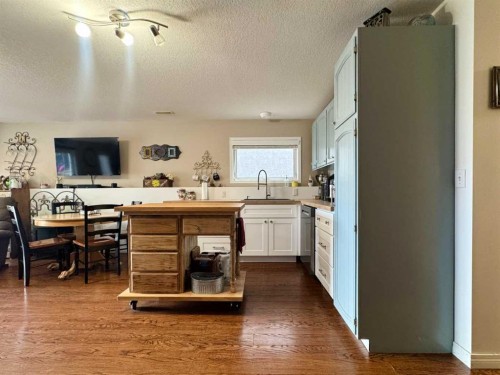 93 Heritage Crescent West, Lethbridge, AB - Indoor