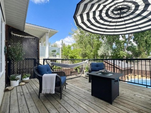 93 Heritage Crescent West, Lethbridge, AB - Outdoor With Deck Patio Veranda With Exterior