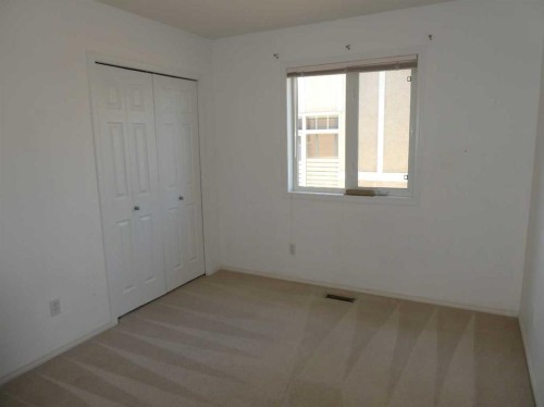 243 Fairmont Boulevard South, Lethbridge, AB 