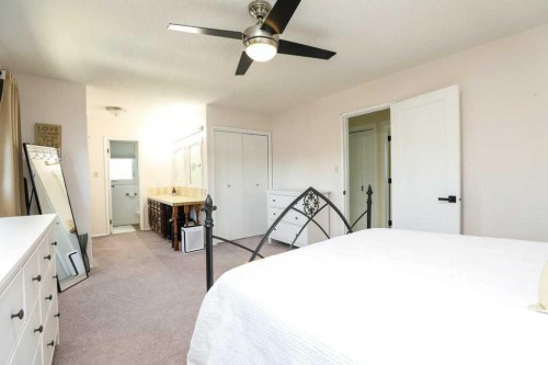 729 Columbia Boulevard West, Lethbridge, AB - Indoor Photo Showing Bedroom