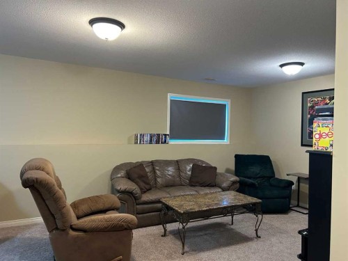 5026 41 Street, Taber, AB 