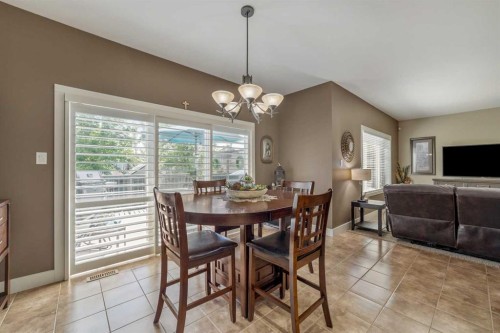 250 Twinriver Road West, Lethbridge, AB 