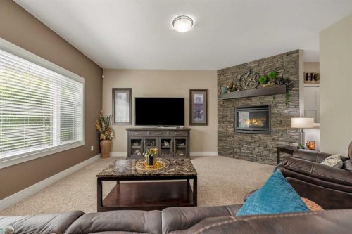 250 Twinriver Road West, Lethbridge, AB 