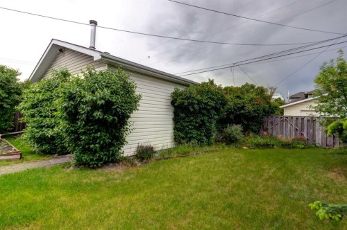 7412 22 Street Se, Calgary, AB 