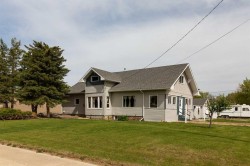 606 5 Street Warner, AB T0K 2L0