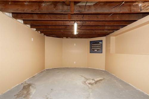606 5 Street, Warner, AB - Indoor Photo Showing Basement