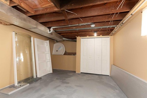 606 5 Street, Warner, AB - Indoor Photo Showing Basement