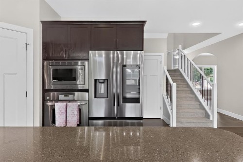 1596 Coalbanks Boulevard West, Lethbridge, AB - Indoor Photo Showing Kitchen