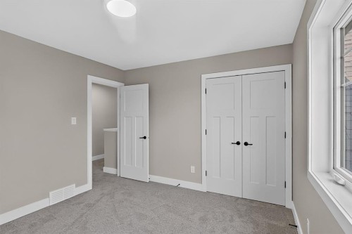 1596 Coalbanks Boulevard West, Lethbridge, AB - Indoor Photo Showing Other Room