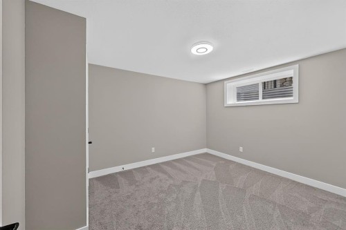 1596 Coalbanks Boulevard West, Lethbridge, AB - Indoor Photo Showing Other Room