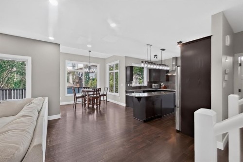 1596 Coalbanks Boulevard West, Lethbridge, AB - Indoor