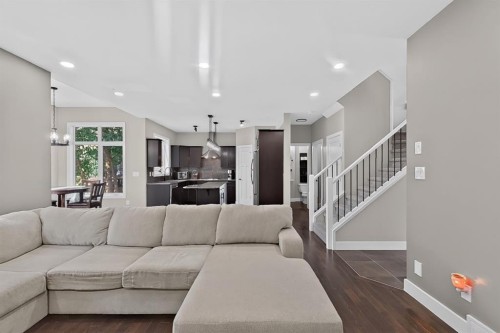 1596 Coalbanks Boulevard West, Lethbridge, AB - Indoor Photo Showing Living Room