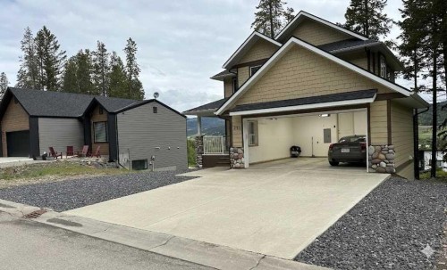231 Southmore, Blairmore, AB 