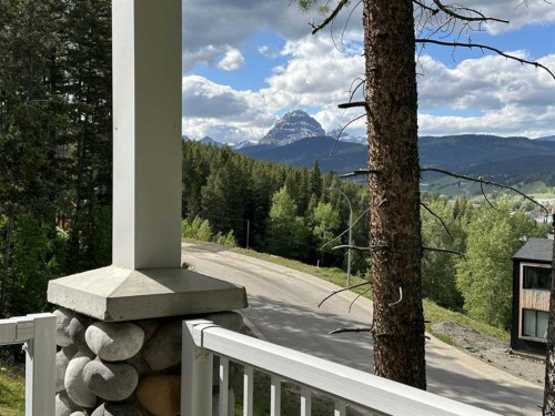 231 Southmore, Blairmore, AB 