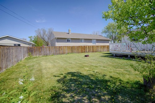 5014 48 Street, Taber, AB - Outdoor
