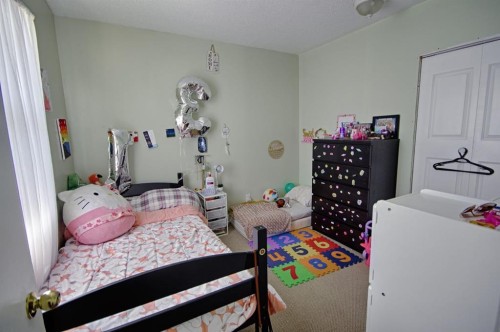 5014 48 Street, Taber, AB - Indoor Photo Showing Bedroom