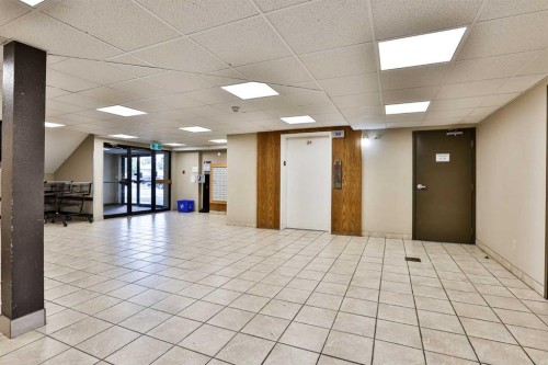 308-85 Foxbend Crescent North, Lethbridge, AB - Indoor
