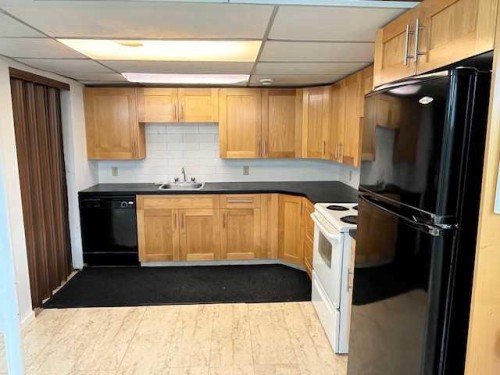 62 Carleton Road West, Lethbridge, AB 
