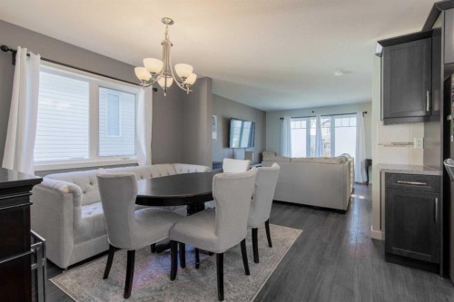 534 Keystone Chase West, Lethbridge, AB - Indoor Photo Showing Dining Room