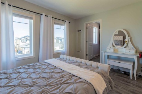534 Keystone Chase West, Lethbridge, AB - Indoor Photo Showing Bedroom
