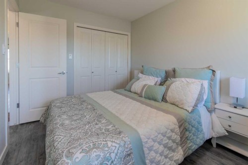 534 Keystone Chase West, Lethbridge, AB - Indoor Photo Showing Bedroom