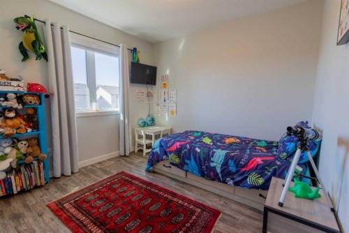 534 Keystone Chase West, Lethbridge, AB - Indoor Photo Showing Bedroom