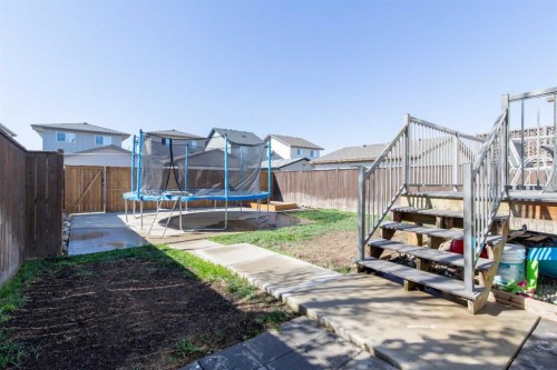 534 Keystone Chase West, Lethbridge, AB - Outdoor
