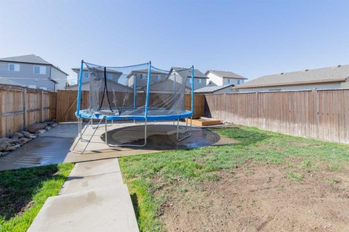 534 Keystone Chase West, Lethbridge, AB - Outdoor