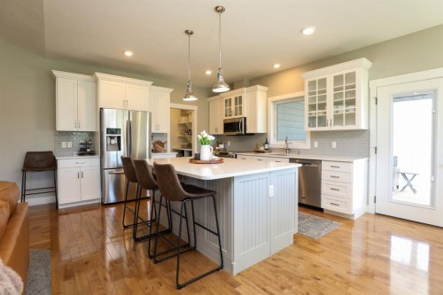372 E 1 Avenue North, Magrath, AB 