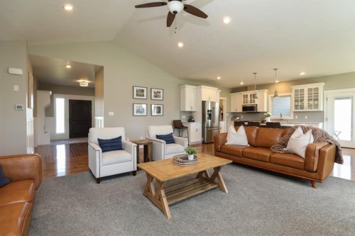 372 E 1 Avenue North, Magrath, AB 