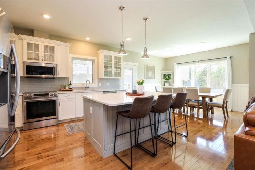 372 E 1 Avenue North, Magrath, AB 