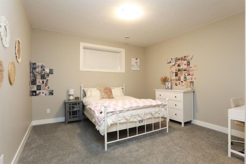 372 E 1 Avenue North, Magrath, AB 