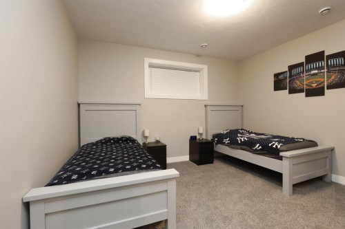 372 E 1 Avenue North, Magrath, AB 