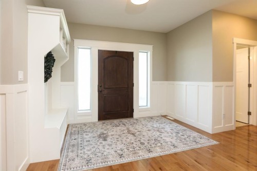 372 E 1 Avenue North, Magrath, AB 