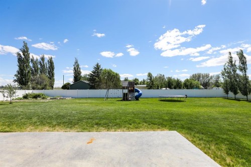 372 E 1 Avenue North, Magrath, AB 