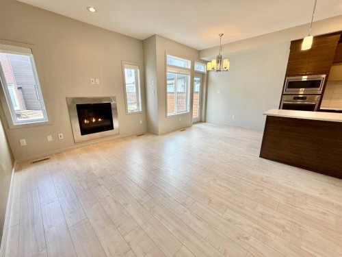 2-482 Highlands Boulevard West, Lethbridge, AB 
