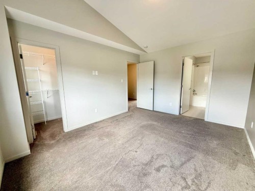 2-482 Highlands Boulevard West, Lethbridge, AB 