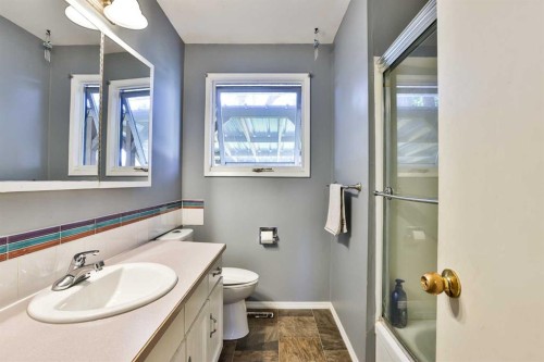 2700 12 Avenue North, Lethbridge, AB 