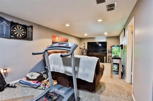 2700 12 Avenue North, Lethbridge, AB 