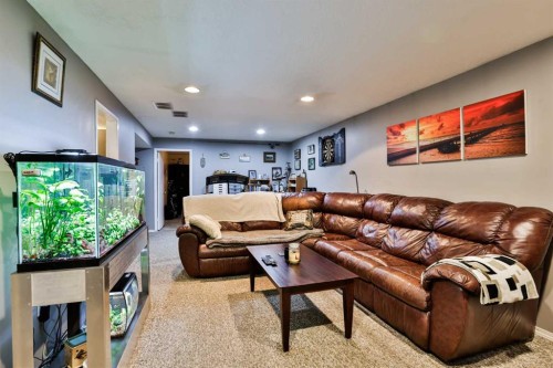 2700 12 Avenue North, Lethbridge, AB 