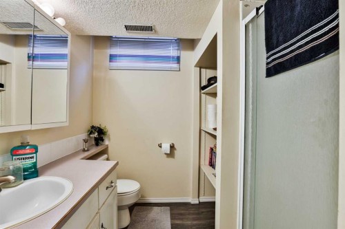 2700 12 Avenue North, Lethbridge, AB 