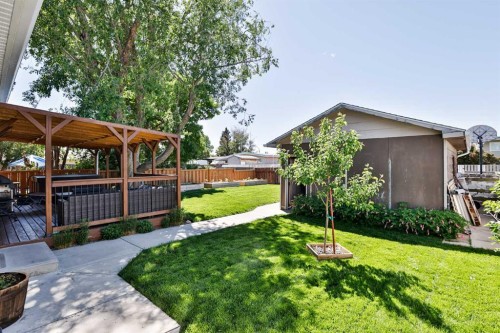 2700 12 Avenue North, Lethbridge, AB 