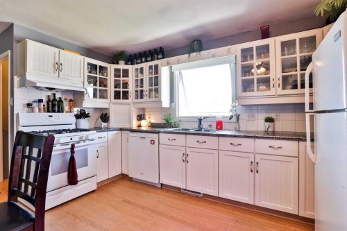 2700 12 Avenue North, Lethbridge, AB 