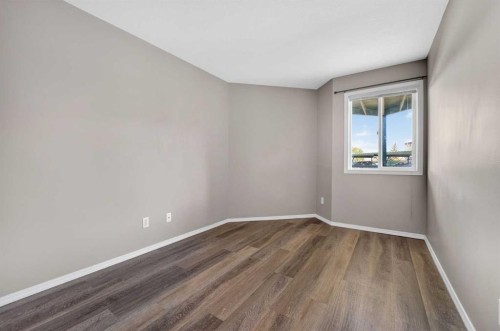 114-620 Columbia Boulevard West, Lethbridge, AB 