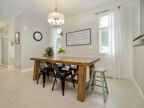 1305 7 Street North, Lethbridge, AB 