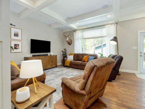 1305 7 Street North, Lethbridge, AB 
