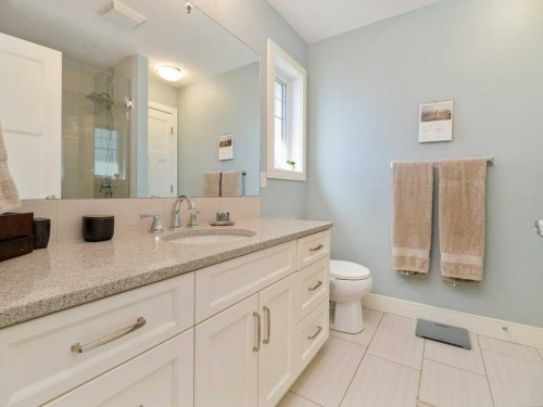 1305 7 Street North, Lethbridge, AB 