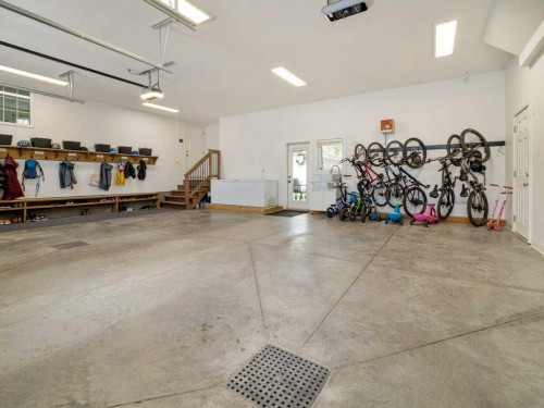 1305 7 Street North, Lethbridge, AB 